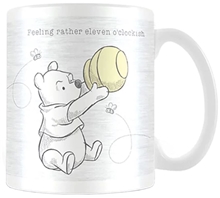 Keramický hrnek Disney Winnie The Pooh Medvídek Pú: Eleven O'Clockish (objem 315 ml)