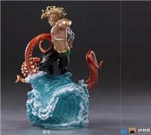Iron Studios Deluxe - Aquaman Art Scale Statue (1/10)